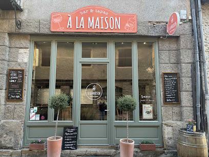 À La Maison Bar à Estaing