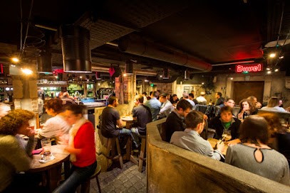 Les Berthom, Bar à Dijon