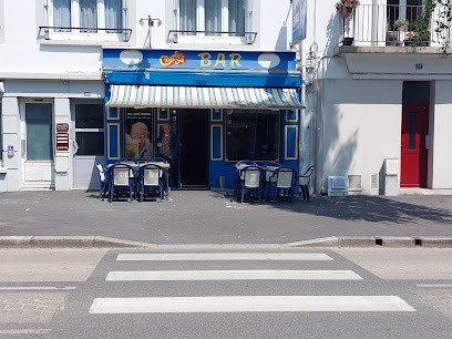 BAR LE CHARLY ' S, Bar à Lorient