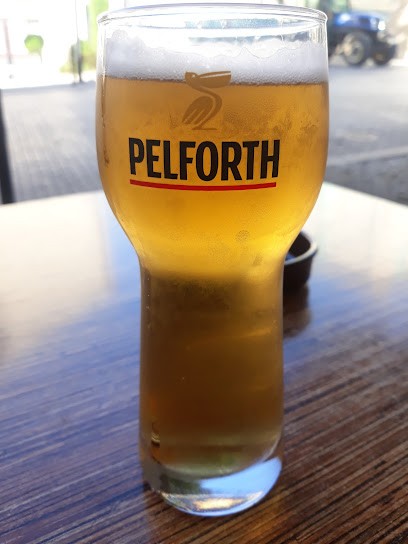 Maulucci Bernard, Bar à La Fare-les-Oliviers