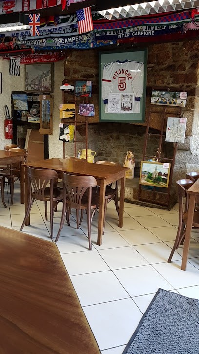 Névonnic Christian, Bar à Guidel