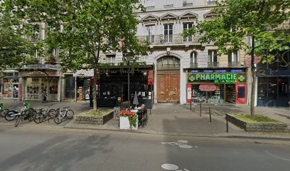 Pin Arthur, Bar à Paris 10