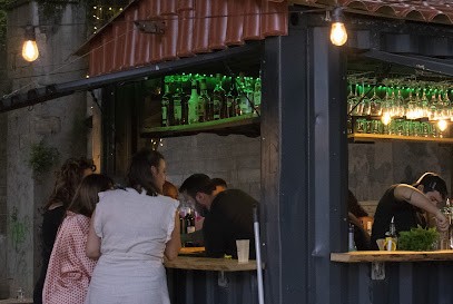 Guinguette Las Ribas, Bar à Aguts