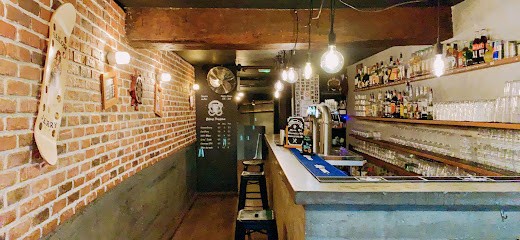 Le Cavern, Bar à Paris 06