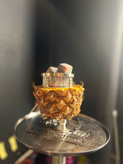 GOLD’N, Bar à Nice