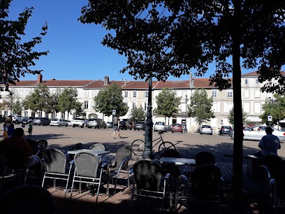 Bar Leopold, Bar à Lunéville
