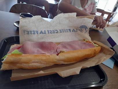 Café Des Lys, Bar à Rubempré