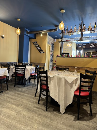 Bar De L'Hotel De Ville, Bar au Bourget