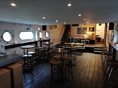 Péniche La Bougeotte, Bar à Pantin