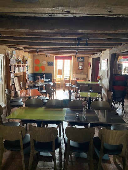La Trappe Aux Livres, Bar à Montmorillon