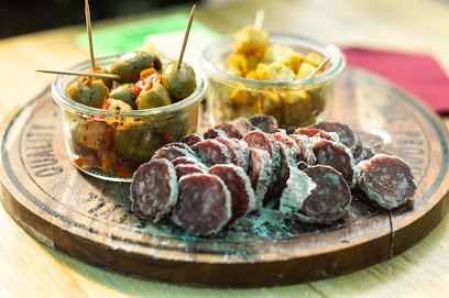 Les Enfants Terribles, Bar à Amiens