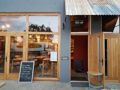 RESTAURANT LE 145, Bar à Droux