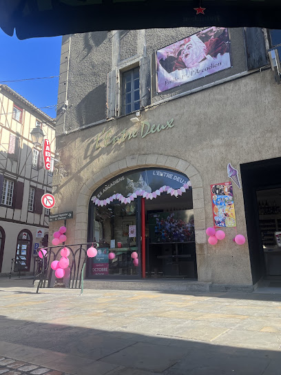 L'entre Deux Les Horaires De Fermetures Peuvent Varier Selon L'affluence Du Café. Merci De Votre Compréhension Bar à Limoux
