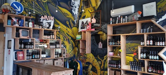 Brouhaha, Bar à La Ferrière