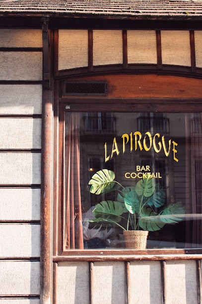 La Pirogue, Bar à Versailles