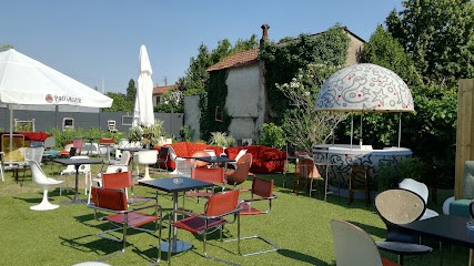 Le Grand Cagibi, Bar à Tours