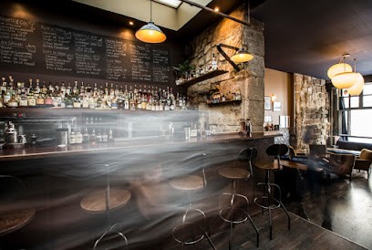 Sherry Butt, Bar à Paris 04