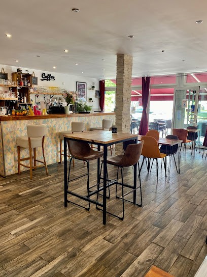 Le Duguesclin, Bar à La Roche-Posay