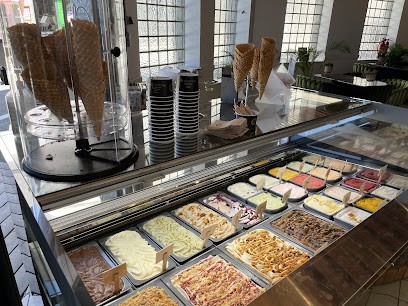 La Chouette Bleue Bar Glacier, Bar à Huelgoat