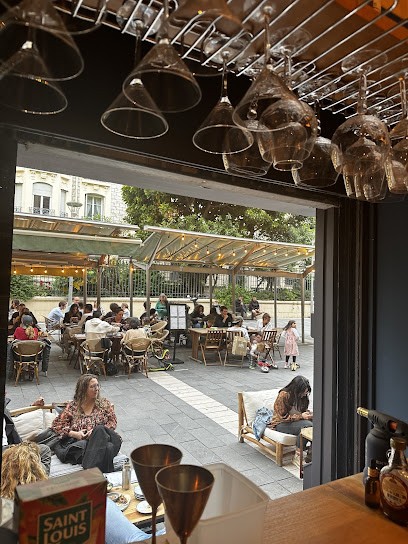 Bootleg Bar, Bar à Nice