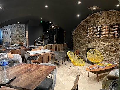 Les Cornichons, Bar au Lavandou