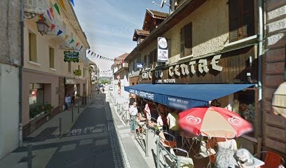 Morin Mireille, Bar à Saint-Laurent-du-Pont