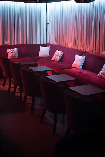 Jazz Club La Défense, Bar à Nanterre