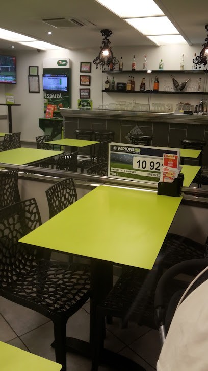 Hargous Pascale, Bar à Pau