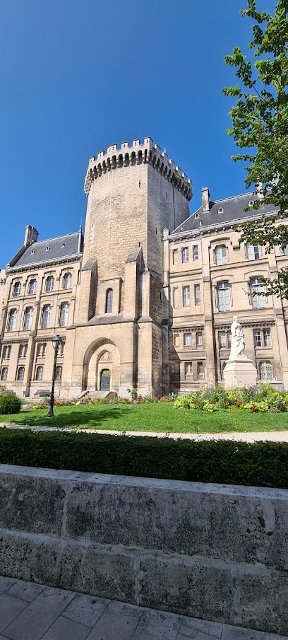 Café-pub La Capoeira, Bar à Angoulême