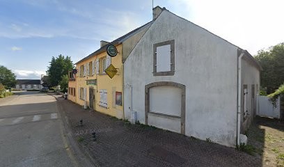 Quatrevaux Sebastien-Paul, Bar à Dinéault