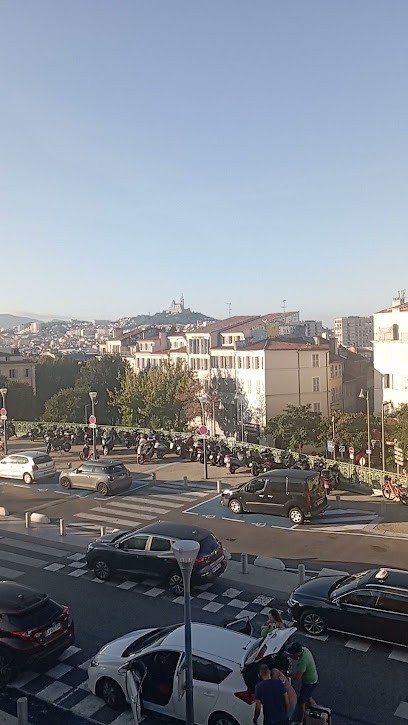 Le Saint Charles, Bar à Marseille 01