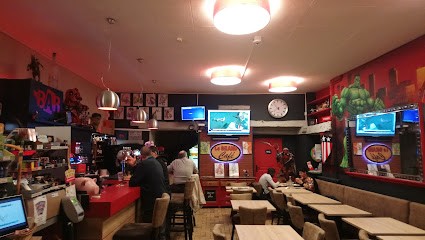 Le Grand Café, Bar à Martel