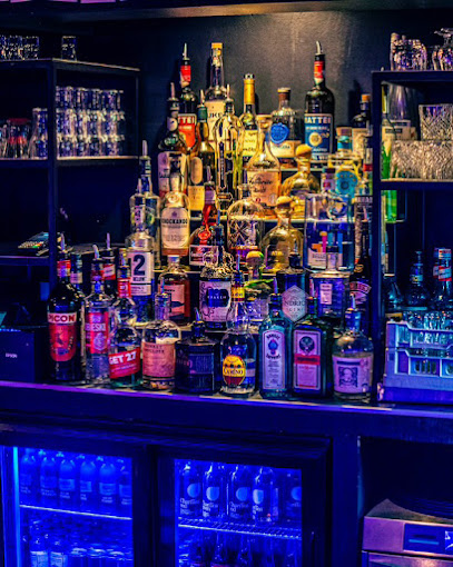 Dark Side, Bar à Toulon