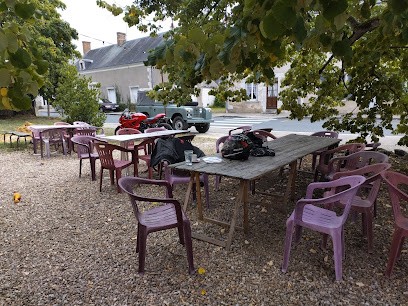 Hôtel Saint Louis, Bar à Rosnay