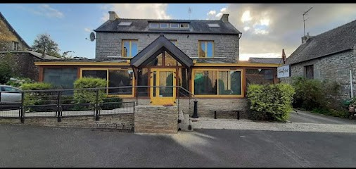 RedJ's Saloon, Bar à Gomené