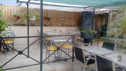 L'Annexe, Bar aux Mayons