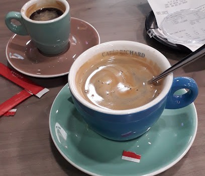 Le Vincennes, Bar à Tours