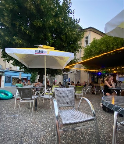 Café De Paris, Bar à Die