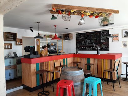 Les Insouciants, Bar à Quantilly