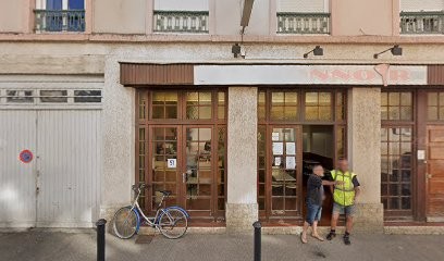 L'Entonnoir, Bar à Tarare