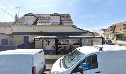 Paris-halles, Bar à Ormesson-sur-Marne