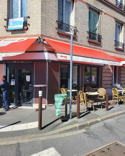 O Viana, Bar à Villejuif