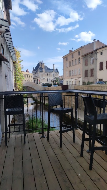 La renaissance, Bar à Montbrison