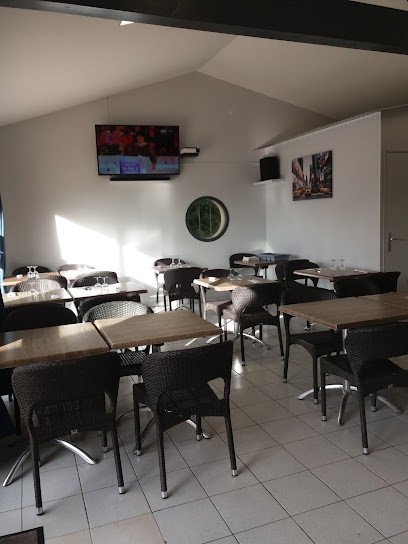 Le Longèves, Bar à Longèves