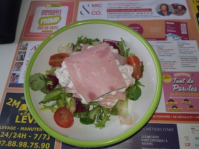 Cafe De L Hotel De Ville, Bar à Decize