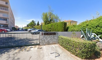 Attyla.communication, Bar à Saint-Laurent-du-Var