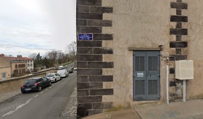 Amnesia, Bar à Riom