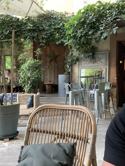 La Maison Café, Bar à Lourmarin