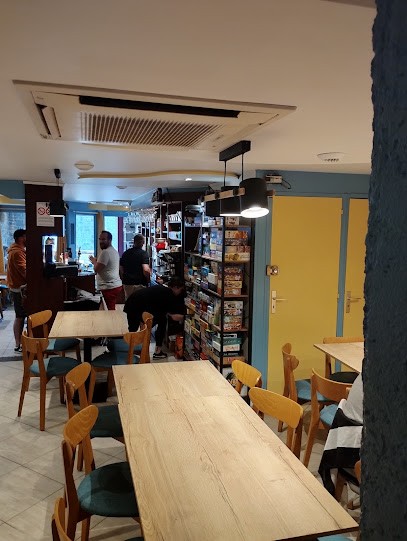 Baraka Jeux Vannes, Bar à Vannes