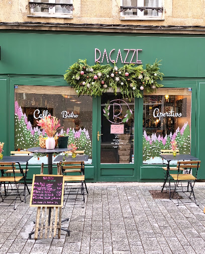 Ragazze, Bar à Metz